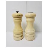 Salt & Pepper Shaker Set