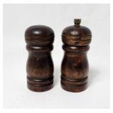 Salt & Pepper Shaker Set