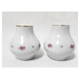 Salt & Pepper Shaker Set