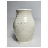 Pottery Vase Shape England H: 5.5'