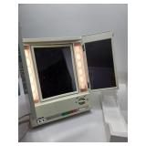 Clairol Deluxe Lighted Mirror with Box