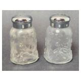 Salt & Pepper Shaker Set