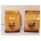 Salt & Pepper Shaker Set
