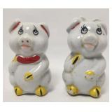 Salt & Pepper Shaker Set