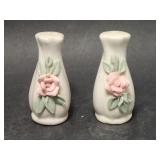 Salt & Pepper Shaker Set