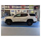 USED 2018 GMC Acadia 1GKKNULS4JZ234352