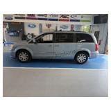 Used 2013 Chrysler Town And Count 2c4rc1bgxdr74423