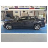 Repo 2017 Chrysler 300 2c3ccaag7hh661798