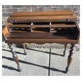 Early Side Sloted Desk