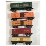 Lionel Trains 5 Boxcars Collection