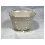 Lenox Gold Trim Canterbury Square Bowl
