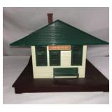 Lionelville Illuminated Station132