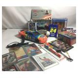 Jeff Gordon DuPont small collectibles