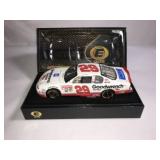Kevin Harvick #29 2001 Monte Carlo Elite Limited