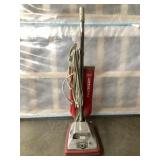 Heavy duty, Commercial vacuum works as it should
