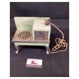 Childï¿½s electric stove works as it should