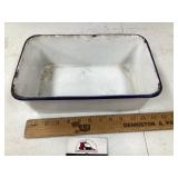 Enamel pan
