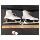 Ice skates size 9