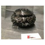 Black amethyst flower frog