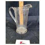 Measuring pitcher