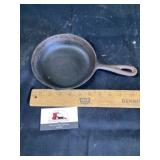 Cast-iron skillet number three 6 5/8 inches