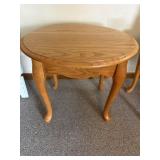 Side table 24 in x 20 in x 21 in