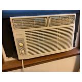 Frigidaire window Air conditioner