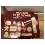 Super shooter electric food gun