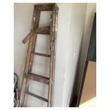 Wood ladder