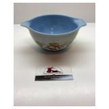 Pyrex golden grapes Cinderella bowl  1 1/2 pt