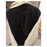 Bachrach suit size 44/32