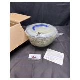 Large locking lid bowl