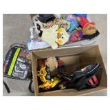 Vintage toys- puppets, kitchen items, misc