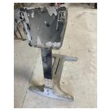 Boat motor mount