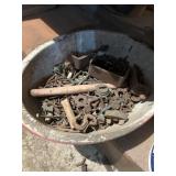 Enamel pan of hardware