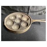 Cast iron  abeleskiver skillet
