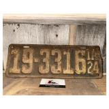Iowa 1924 License Plate