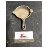 Wagner cast iron skillet ash tray