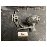 Cast iron oil lamp bracket