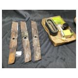 Five parts for a DX 345 John Deere mower