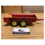 New Holland diecast manure spreader
