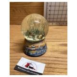 We wish you a merry Christmas musical snow globe