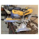 Craftsman 12 inch miter saw works as it should