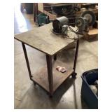 Cart on wheels with grinder works as it should