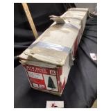 6.5 feet unlit pine tree