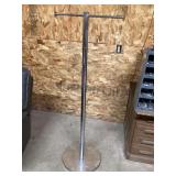Clothes rack 25 x 61