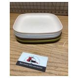 Tupperware plates