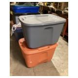 Totes with lids