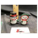 Snowman salt and pepper shakers