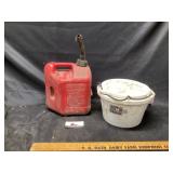2 gallon gas can and minnow bucket